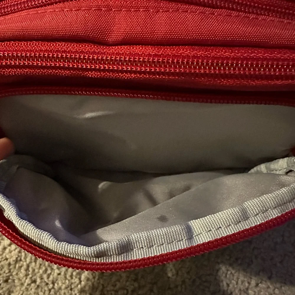 Baggallini triple zip‎ bagg